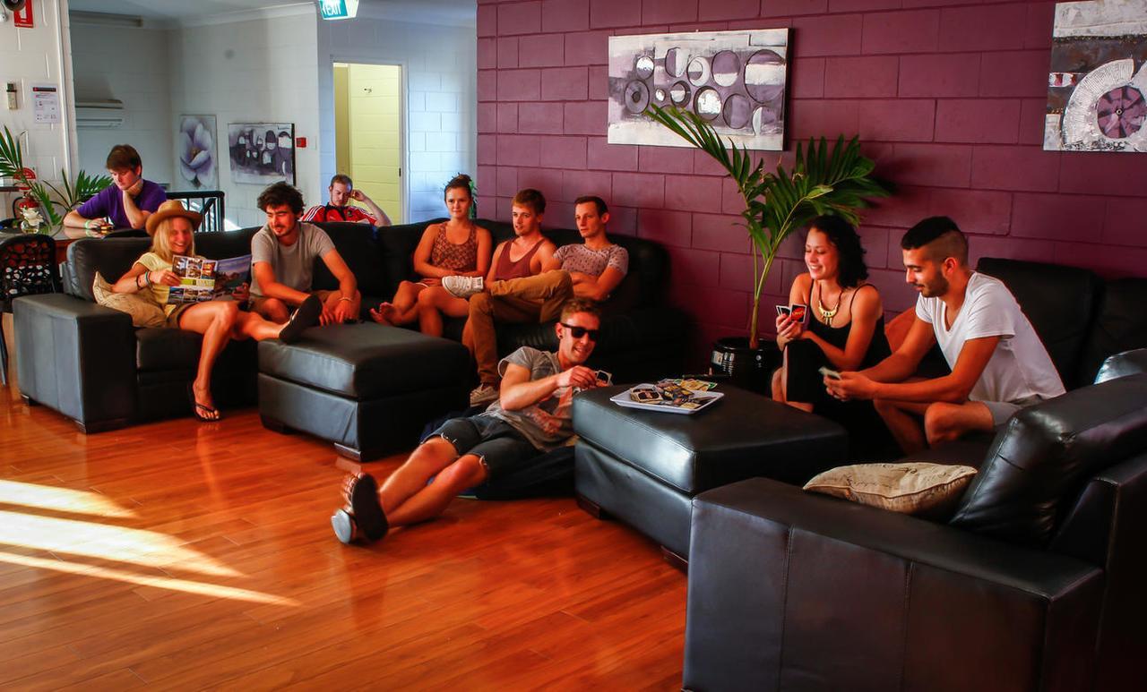 Foreign Exchange Accommodation-Beachside Townsville Exterior photo